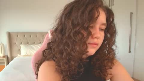 Ariella GTM3  Tue Wed Thu Fri Sat  0400 am-1030pm online show from March 1, 7:24 pm