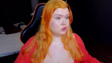 Adele online show from February 1, 8:18 pm