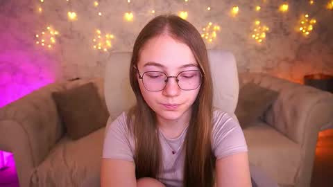 arrinawair online show from March 11, 8:29 am