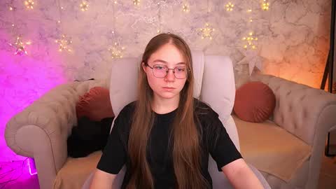 arrinawair online show from February 3, 9:25 am