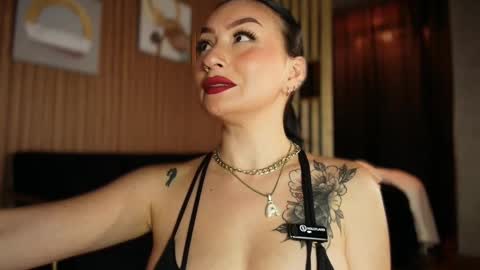    online show from February 12, 7:59 pm