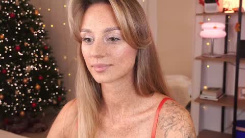 Snapshot of artease chatting on December 27, 11:28 am Arti  Next Streams -  online show from December 27, 11:28 am