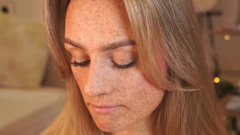 Snapshot of artease chatting on December 6, 11:22 am Arti  Next Streams -  online show from December 6, 11:22 am