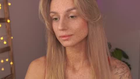 Snapshot of artease chatting on February 15, 11:39 am Arti  Next Streams -  online show from February 15, 11:39 am