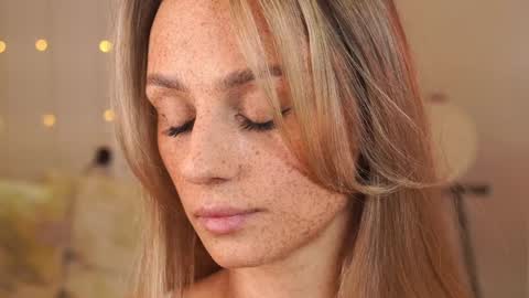 Snapshot of artease chatting on December 14, 10:56 am Arti  Next Streams -  online show from December 14, 10:56 am