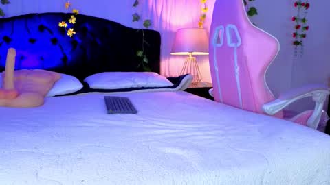 artemisa_leon online show from November 14, 7:30 am