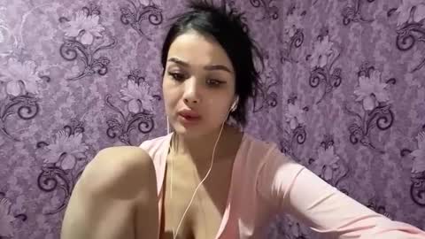 Amina online show from February 27, 6:41 pm