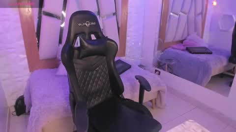 Ary Cooper online show from November 17, 12:50 pm