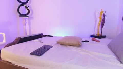 Arya online show from November 6, 1:17 pm