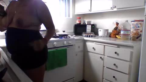 asexy82 online show from May 23, 2:10 am
