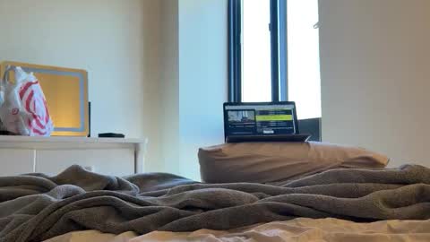 ash123400000 online show from February 27, 9:03 pm