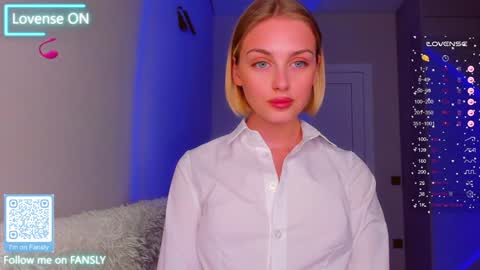 Snapshot of ashbunny_ chatting on February 5, 5:10 pm your pretty Ashley online show from February 5, 5:10 pm