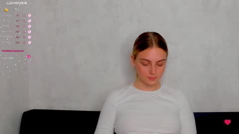 Snapshot of ashbunny_ chatting on October 6, 5:40 pm your pretty Ashley online show from October 6, 5:40 pm