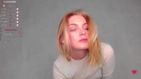 Snapshot of ashbunny_ chatting on October 29, 4:20 pm your pretty Ashley online show from October 29, 4:20 pm