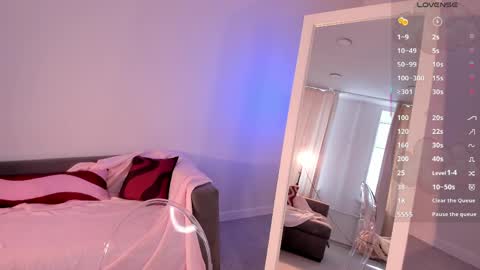 Ash online show from April 8, 12:18 pm