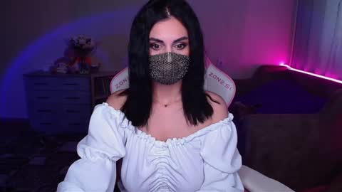   Yasmina   online show from February 19, 5:38 am