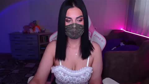   Yasmina   online show from March 3, 3:49 am