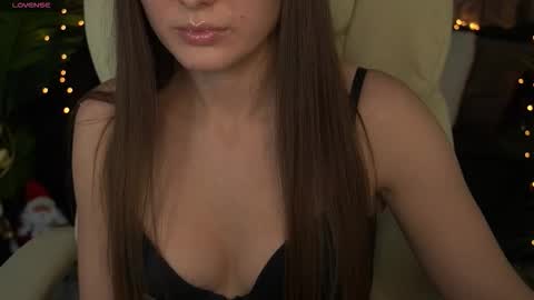 ashleybaee online show from January 16, 1:51 pm