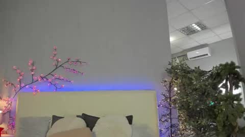 AshleyJonse online show from April 2, 5:16 am