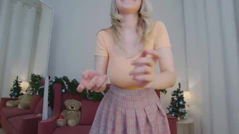 ashly_cherry online show from December 13, 7:53 pm