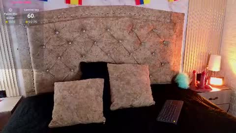 ashlybloom1 online show from July 5, 8:36 pm