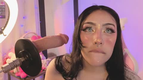 Ash  online show from April 8, 10:45 pm