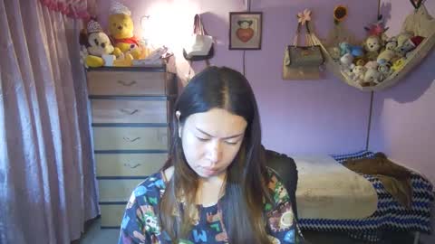 asian_llory online show from February 19, 1:49 am