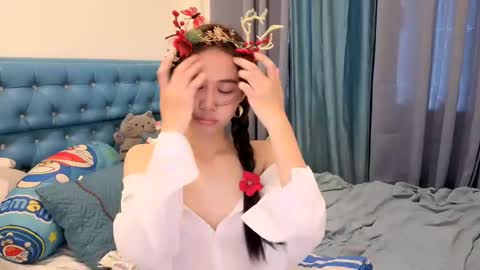 Snapshot of asianbabecandy chatting on January 6, 6:47 am candy online show from January 6, 6:47 am