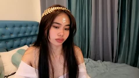 Snapshot of asianbabecandy chatting on January 1, 6:15 am candy online show from January 1, 6:15 am