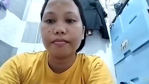 asiancreamy4u online show from December 28, 4:09 pm