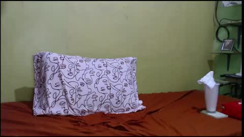 Snapshot of asianmhay24 chatting on March 12, 6:29 am Mhay online show from March 12, 6:29 am