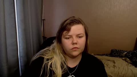 Snapshot of asmitkeyn chatting on October 10, 9:14 am AsmiTKeyn online show from October 10, 9:14 am