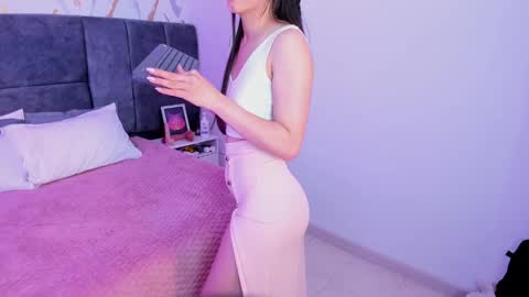 astrid_velle online show from November 16, 4:03 am