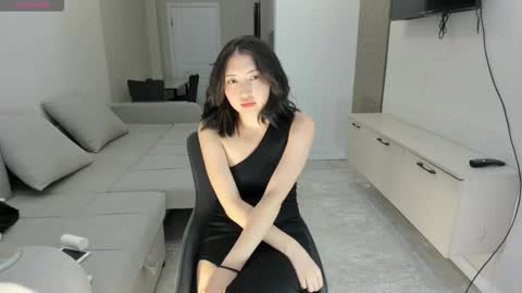 Snapshot of asuna_kirigaya chatting on September 20, 4:27 pm asuna_kirigaya online show from September 20, 4:27 pm