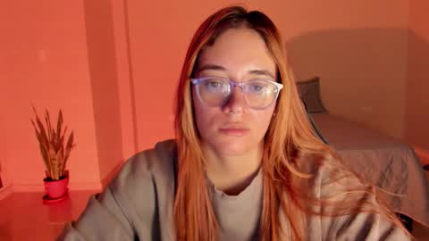 atenas online show from February 12, 9:33 am