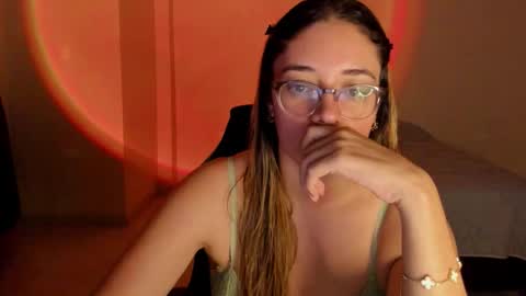 atenas online show from October 26, 10:00 am