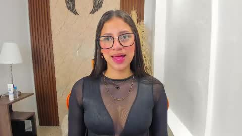 Atiena online show from June 6, 7:53 pm