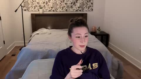 Snapshot of audreyjones03 chatting on February 24, 9:31 pm Miss Audrey online show from February 24, 9:31 pm