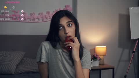 Kira online show from January 29, 8:35 pm