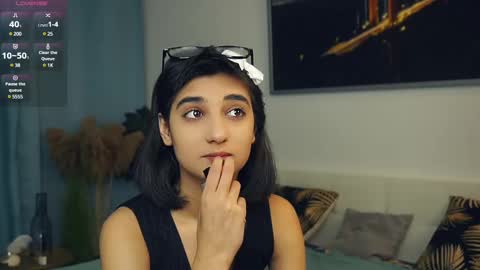 Kira online show from March 4, 7:54 pm