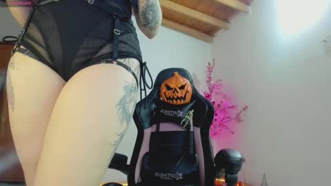 aura online show from September 30, 7:14 am