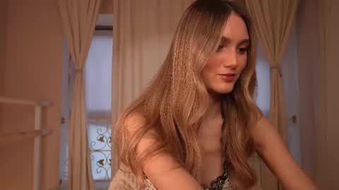 Aurora online show from October 28, 6:52 am