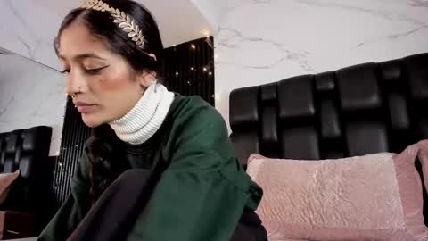 Aurora online show from November 4, 4:12 pm