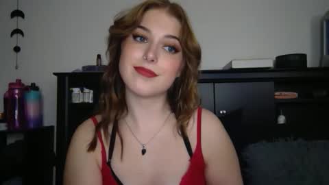 auroralightz1 online show from November 14, 4:34 am