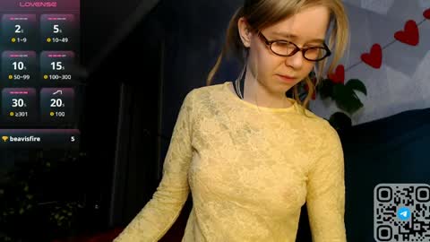 Aya online show from April 6, 6:20 pm