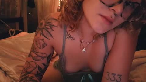 Autie 3 online show from March 27, 2:46 am