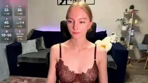 Annie online show from October 25, 6:59 pm