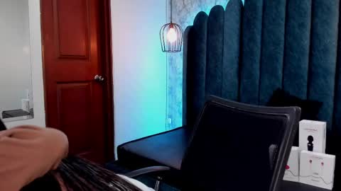              online show from February 19, 2:23 am