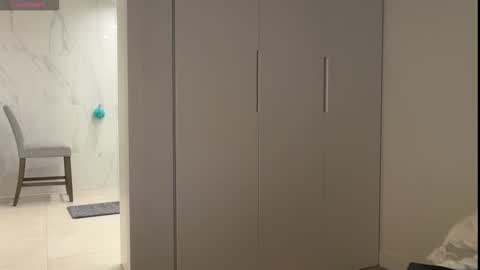 Ava  online show from December 1, 7:34 am