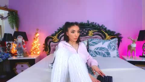 avaaaddamss online show from January 13, 8:51 am